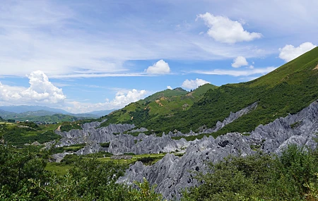 山景 山脉 云 天空 自然 树木 绿色 治愈 电脑壁纸 4K壁纸