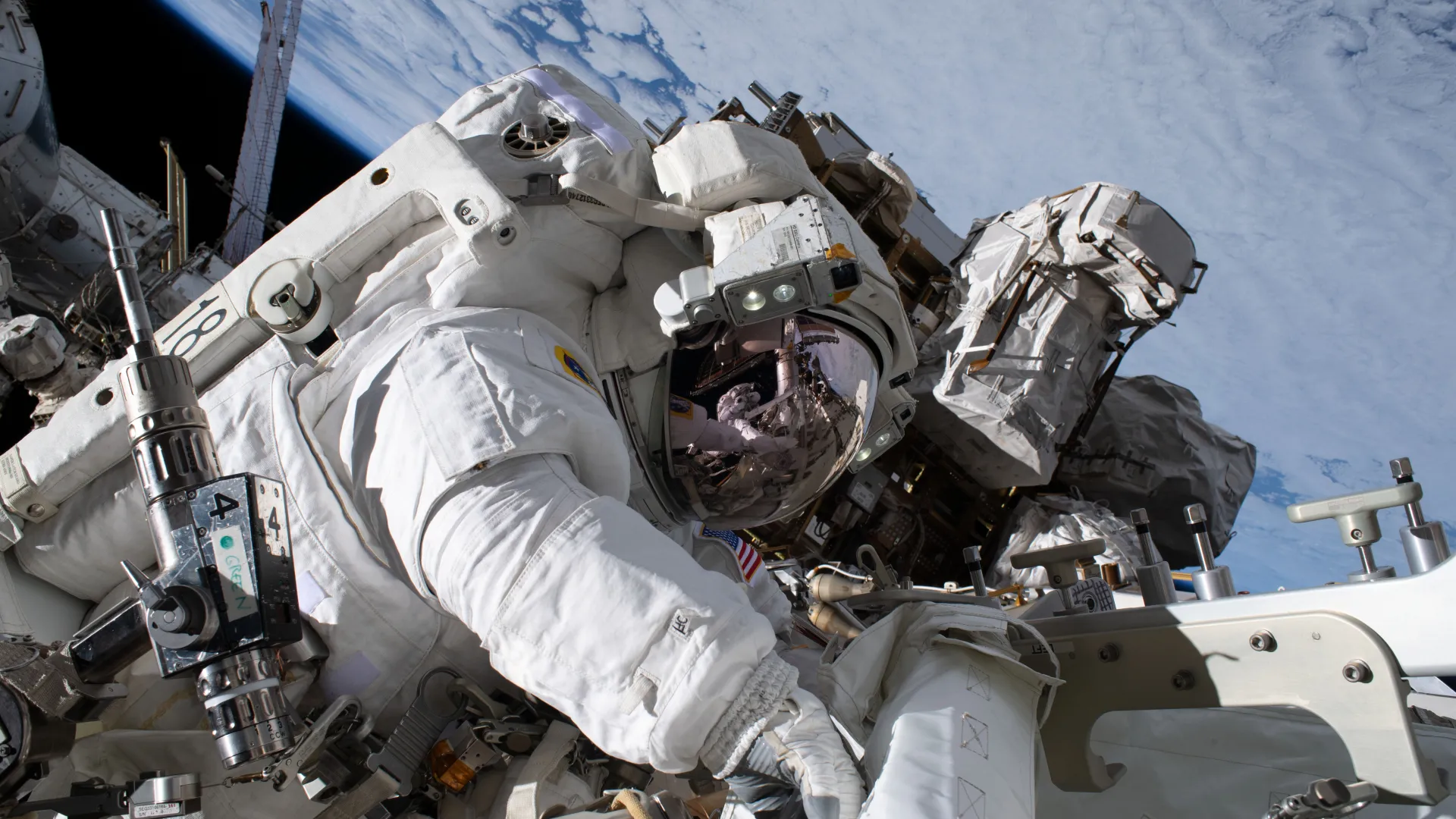 宇航员，宇航局，太空，地球，宇航服，反射，电脑壁纸，4K壁纸