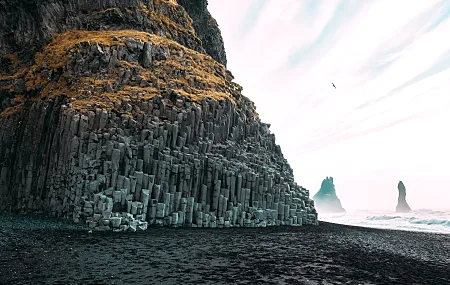 海滩，风景，冰岛，岩石，岩石建造，悬崖，海岸，海浪，海洋，北欧风景，玄武岩柱，电脑壁纸，4K壁纸