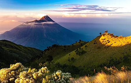 火山 山顶 山脉 岛屿 自然 风景 4K壁纸