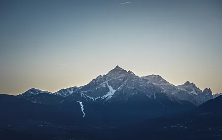 自然 雪 树 山 天空 风景 4K壁纸