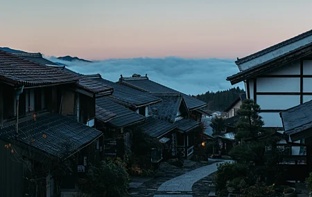 云 城市 街景 房屋 路径 