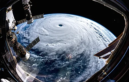飓风 台风 气旋 螺旋 宇航局 国际空间站 地球 太空 自然 科学 空间站 云 行星 卫星 阳光 大气 摄影 风暴 风景 