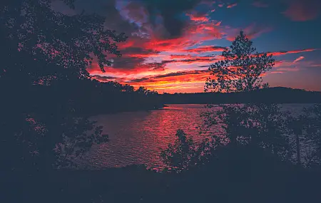 剪影 树木 拉尼尔湖 黄昏 日落 红色 红色天空 湖泊  电脑壁纸 4K壁纸