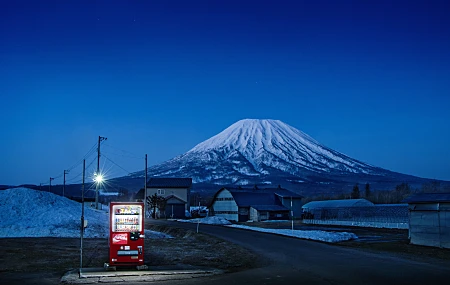 大桥英治 富士山 自动售货机 风景 夜间  电脑壁纸 4K壁纸