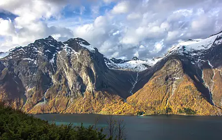 风景 自然 云 山 雪 湖 海 悬崖 峡湾 4K壁纸