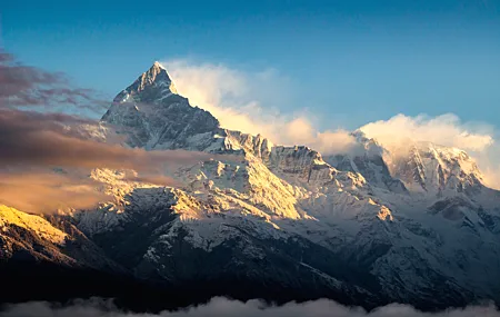 风景 山脉 雪 风 山顶 阳光 天空蓝色 晴朗天空 蓝色 4K壁纸