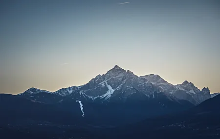 自然 雪 树 山 天空 风景 4K壁纸