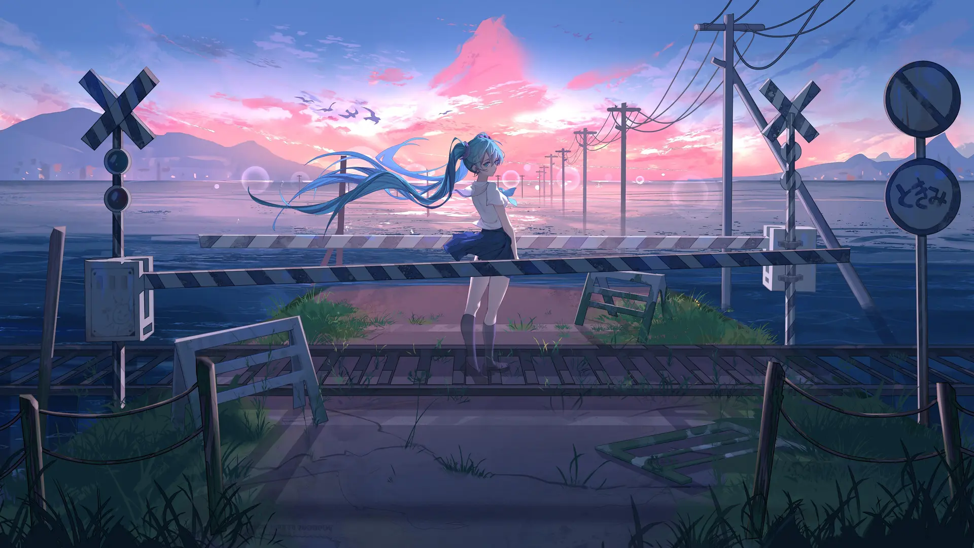 蓝色头发 长发 站立 蓝眼睛 女学生 户外 女人 初音未来 动漫 日落 水 天空 双胞胎 裙子 云 校服 草 铁路 电线杆 阳光 风 8K壁纸