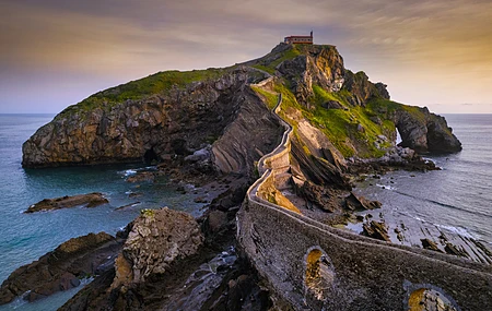 自然 景观 水 云 天空 海岸 岩石 岛屿 草 4K壁纸