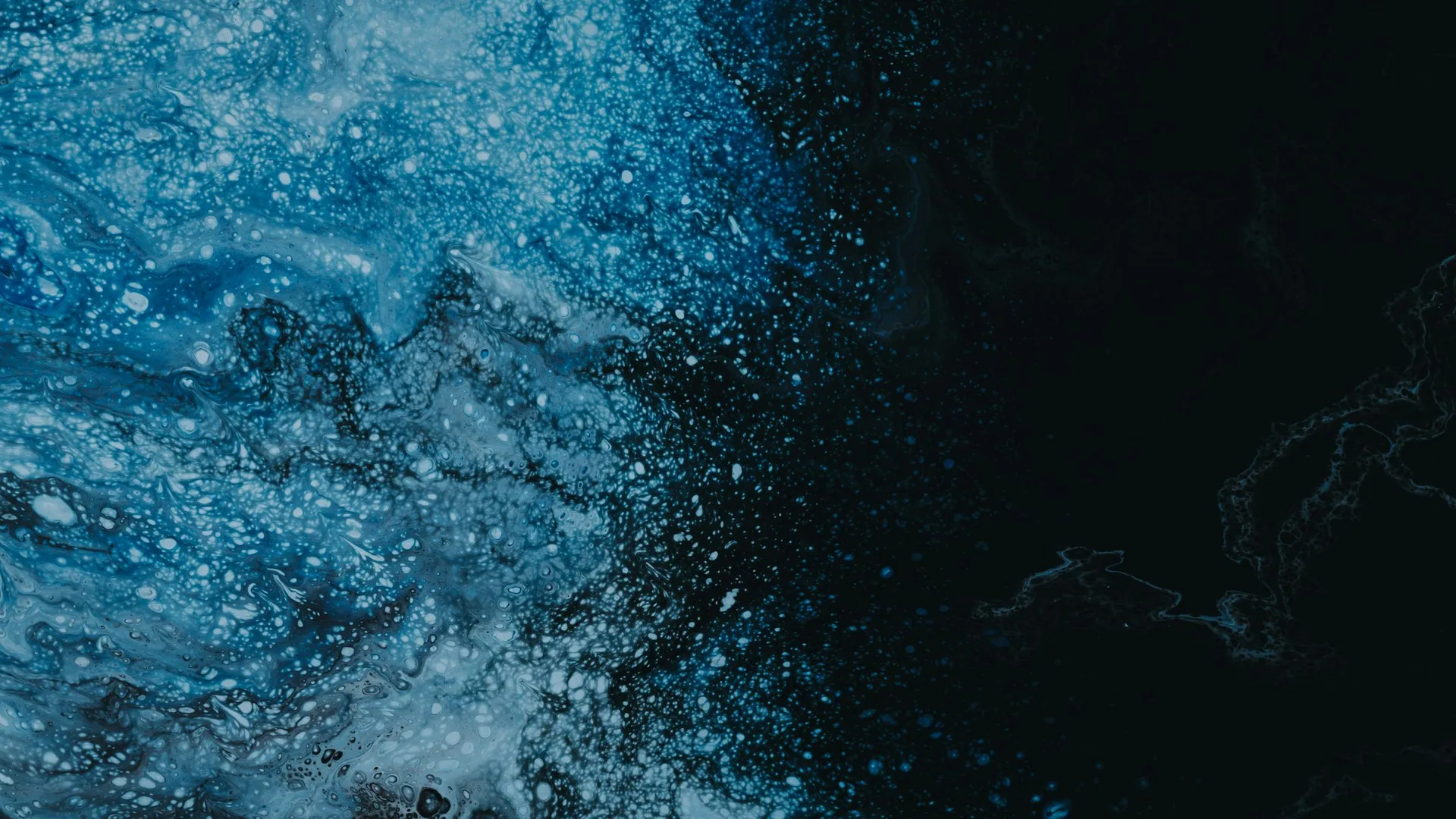 抽象 艺术品 流畅 蓝色 黑色 简单背景 4K壁纸