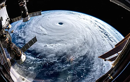飓风 台风 气旋 螺旋 宇航局 国际空间站 地球 太空 自然 科学 空间站 云 行星 卫星 阳光 大气 摄影 风暴 风景 