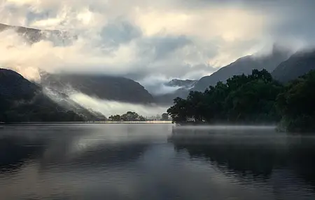湖 风景 威尔士 自然 云 薄雾 天空 水