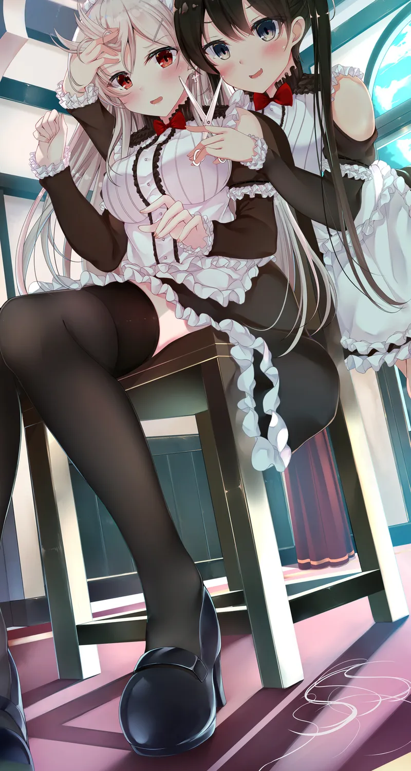 女仆装 大腿高 腮红 银发  手机壁纸 4K壁纸