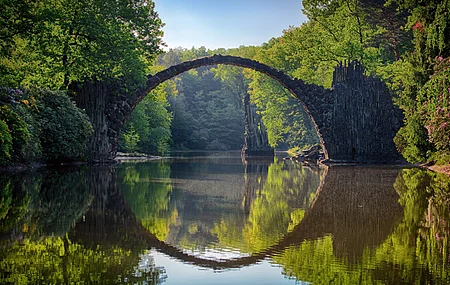 自然 风景 石桥 印在水里 电脑壁纸 4K壁纸