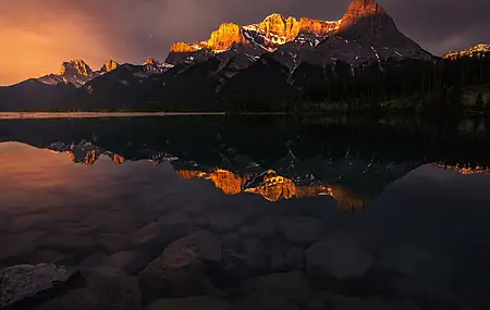 自然 风景 山脉 云 湖泊 日落 反射 北美 落基山脉 阳光 电脑壁纸 8K壁纸