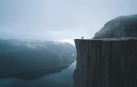 人 风景 自然 岩石 悬崖 水 薄雾 河流 电脑壁纸 4K壁纸