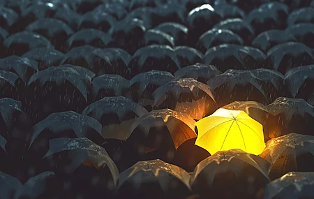 人群 雨伞 黄色 黑暗 黑暗 雨 灯光 发光  电脑壁纸 4K壁纸