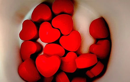 女性 心脏（设计）简约主义 电脑壁纸 4K壁纸