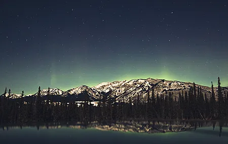 风景 自然 空间 水 树 反射 极光  电脑壁纸 4K壁纸