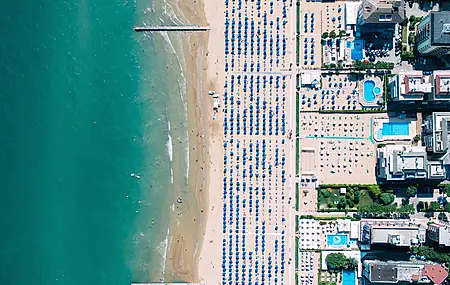 海岸 海滩 鸟瞰 码头 游泳池 建筑 水  电脑壁纸 4K壁纸