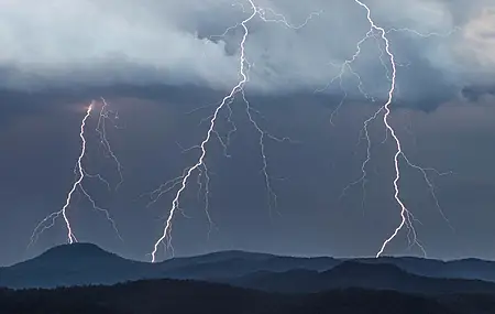 暴风雨 雷雨 雷电 自然 风景 山 云 摄影  电脑壁纸 4K壁纸