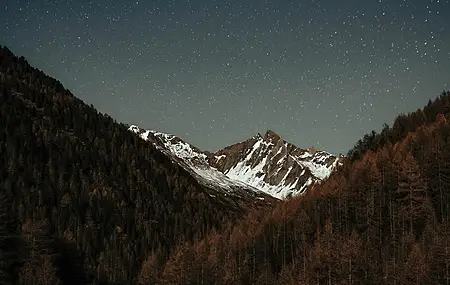 风景 星星 繁星 夜晚 山 雪 自然  电脑壁纸 4K壁纸