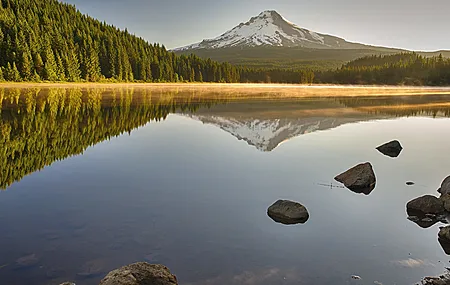 倒影 风景 摄影 日出 水 岩石 雪 树木 雪山 自然  电脑壁纸 4K壁纸