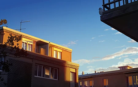 阳光 数字艺术 建筑 阴影 和平 天空 云 窗户 日出 树叶  电脑壁纸 4K壁纸