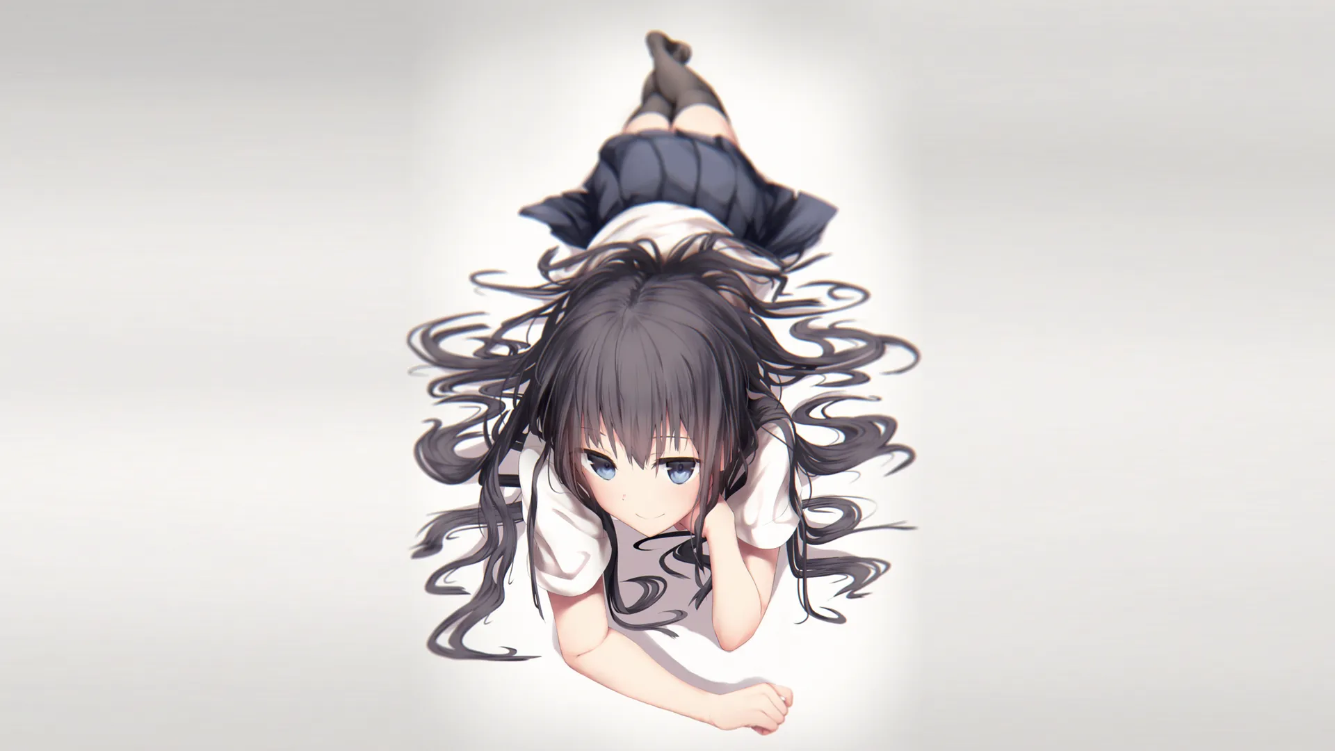 原创人物 黑发 蓝眼睛 微笑 躺在前面 动漫 动漫女孩  4K壁纸