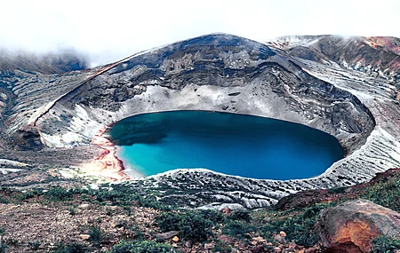 湖 水 山顶 火山口湖 自然 4K壁纸