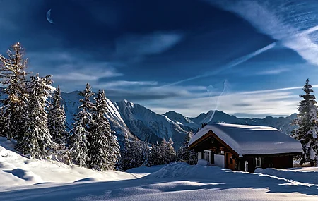自然 风景 冬天 雪 天空 云 树 房子  4K壁纸