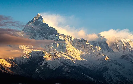 风景 山脉 雪 风 山顶 阳光 天空蓝色 晴朗天空 蓝色 4K壁纸