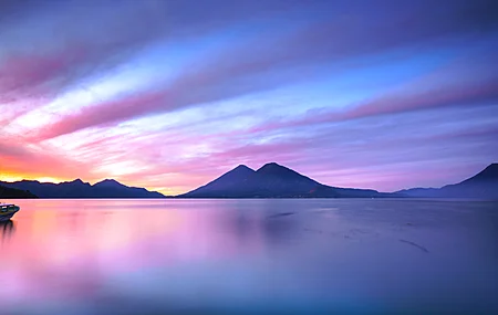 自然 风景 天空 云 山脉 船 水 河流 日落 4K壁纸