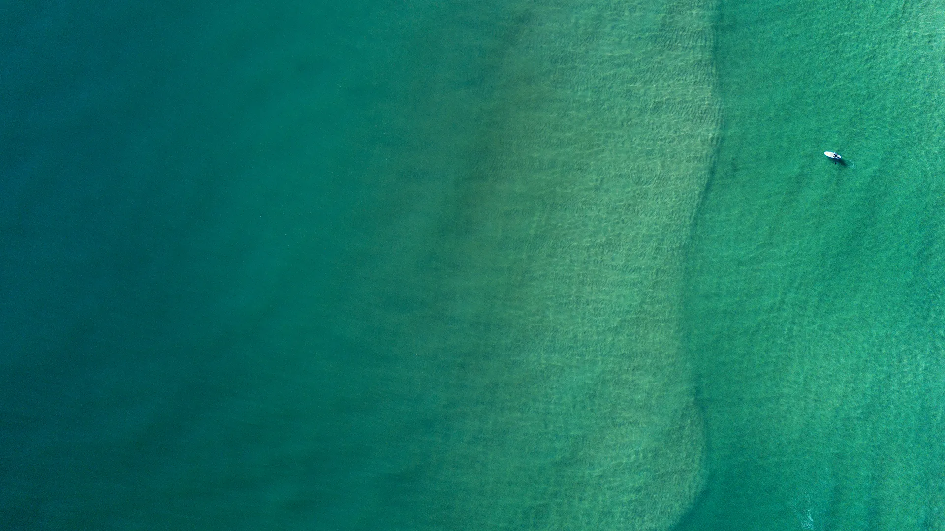 海 船 水 海滩 自然 绿色 无人机 照片 极简主义 4K壁纸