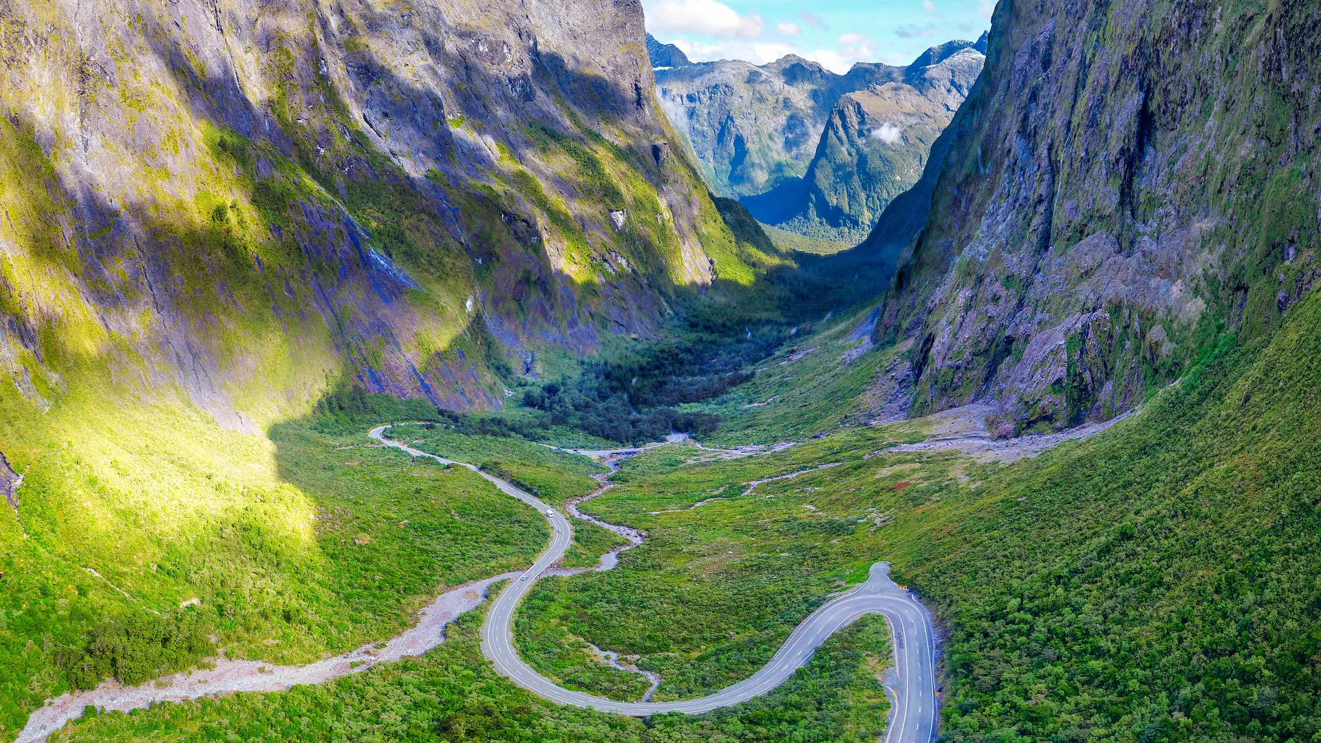 风景 山脉 田野 道路 森林 自然 4K壁纸