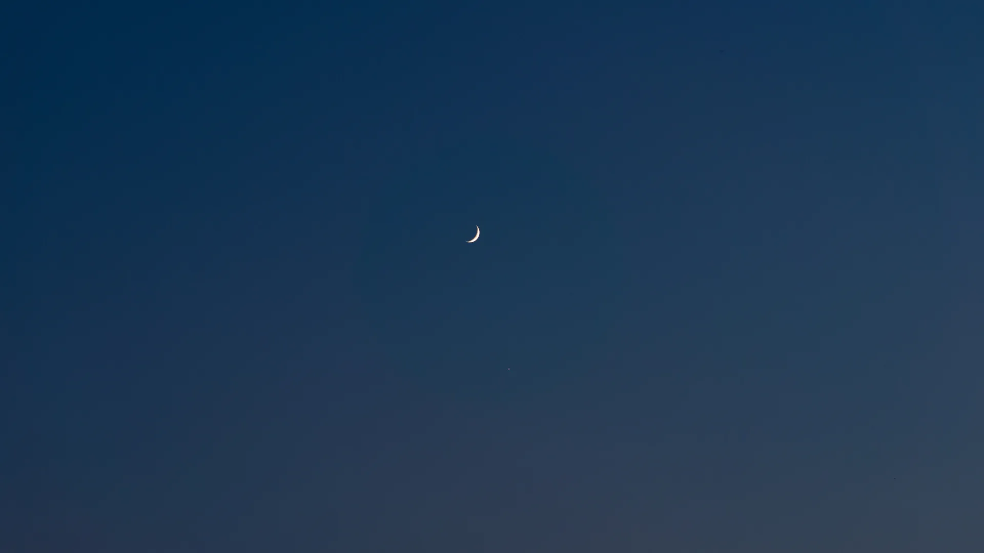夜 月 天 4K壁纸