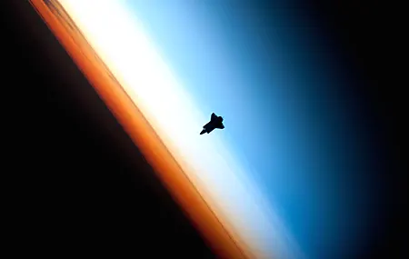 宇航局 航天 飞机 空间 车辆 蓝色 轨道 视图 4K壁纸