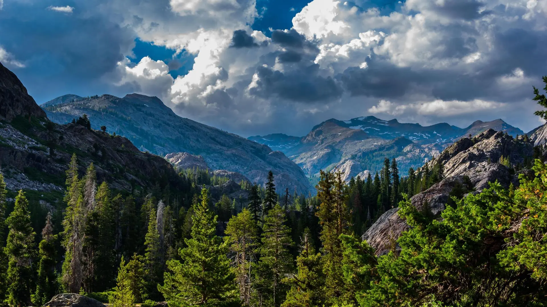 山脉 山谷 森林 自然 风景 4K壁纸