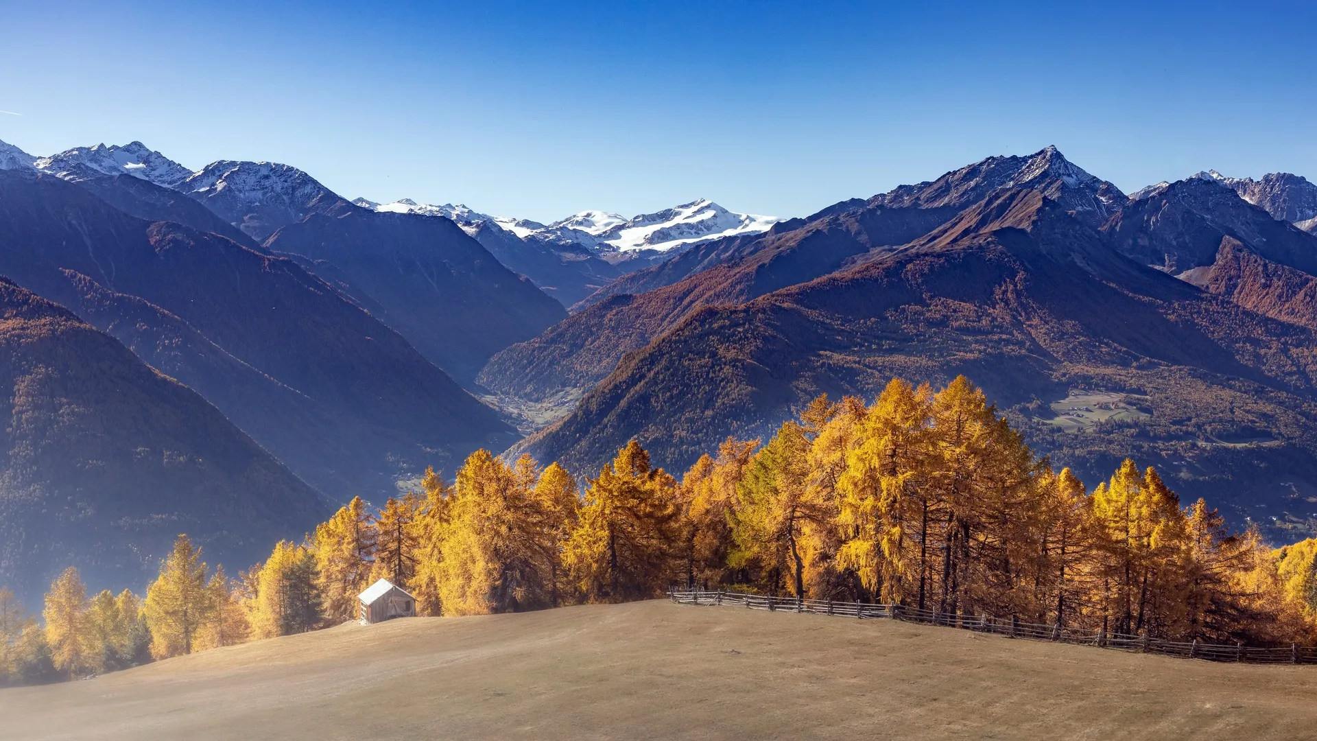 秋天 自然 户外 风景 山脉 4K壁纸