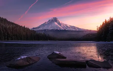 冬天 日出 湖泊 山脉 自然 风景 冰冻 水 夕阳辉光 4K壁纸