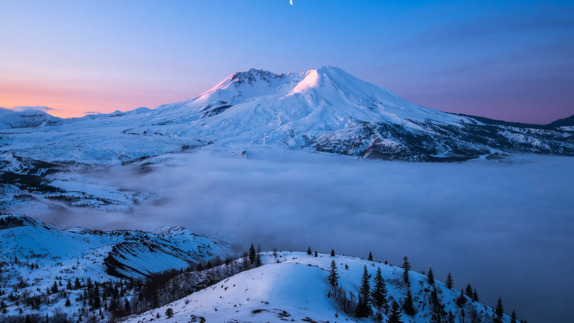 自然 景观 山脉 雪 冬天 树木 新月 云 天空 4K壁纸
