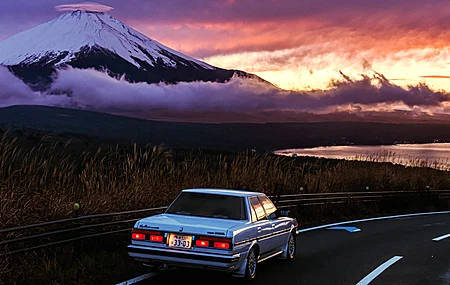 道路 火山 山脉 白色 日落 摄影 雪山 后视镜 车牌 尾灯 阳光 车辆 天空 驾驶 海岸线 4K壁纸