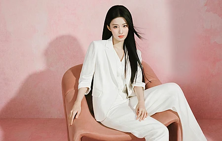 王楚然 白色西服 套装 美女 4K壁纸