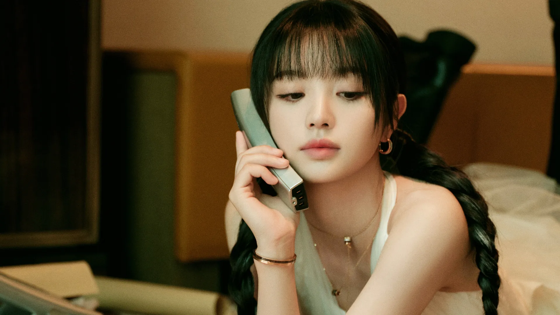 可爱 双马尾 美女 田曦薇 4K 电话 4K壁纸