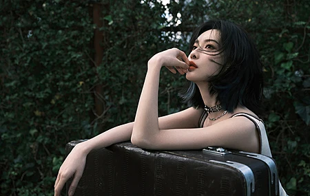 孟子义 旅行 行李箱 美女 4K壁纸