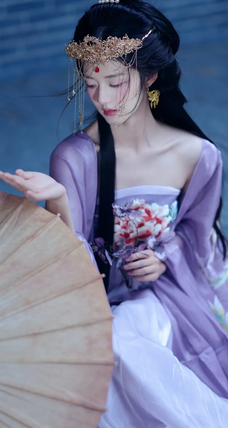 油纸伞 紫色 唯美 古风 长裙 美女 4k 手机 壁纸 竖屏 手机壁纸 1080P壁纸