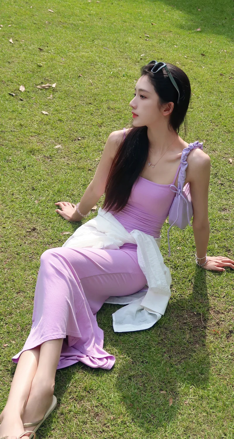 绿色 草地 美女 肖雨 4k 手机 壁纸 竖屏 手机壁纸 1080P壁纸