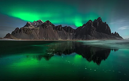 山脉 灯光 极光 自然 4K壁纸