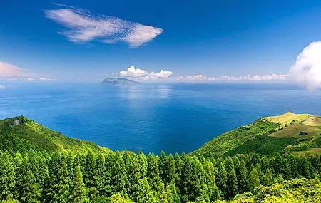 自然 景观 水 海 云 天空 树木 地平线 远景 岛屿 海岸 4K壁纸